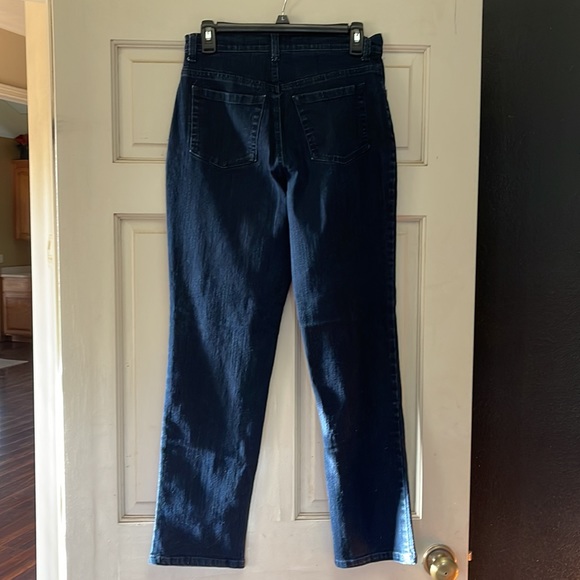 Gloria Vanderbilt (5 pair) - Picture 2 of 5